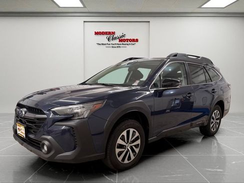 Used 2024 Subaru Outback Premium AWD/4WD image 3