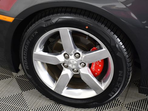 Used 2015 Chevrolet Camaro LT RWD image 33