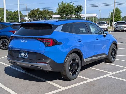 New 2026 Kia Sportage EX FWD image 3