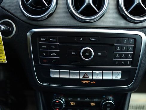 Used 2019 Mercedes-Benz GLA 250 image 28