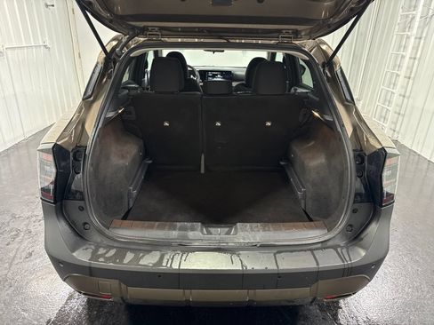 Used 2025 Nissan Kicks SV FWD image 34