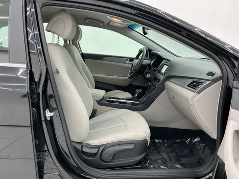 Used 2017 Hyundai Sonata SE FWD image 15