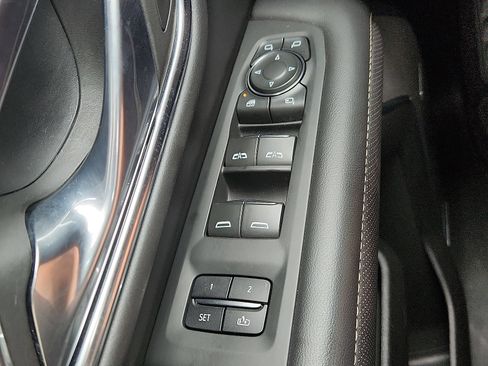 Used 2024 Chevrolet Tahoe Premier RWD image 23