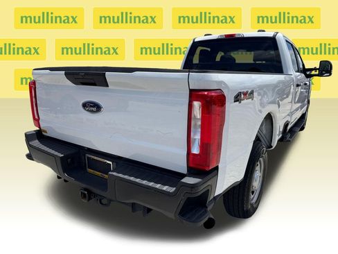 Used 2023 Ford F250 XL AWD/4WD image 4