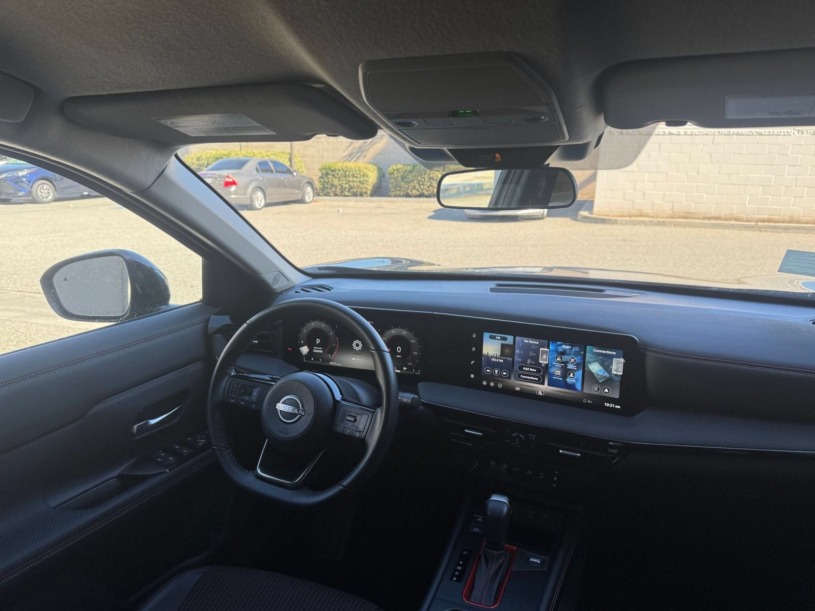 Used 2026 Nissan Kicks SR FWD image 33