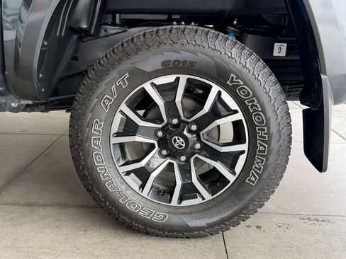 Certified 2023 Toyota Tacoma TRD Sport AWD/4WD image 17