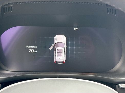 Used 2022 Volvo XC60 B5 Momentum image 13