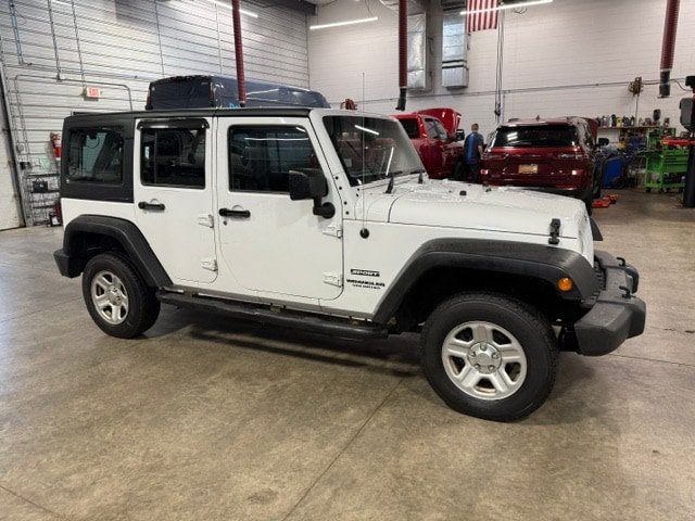 Used 2016 Jeep Wrangler Unlimited Sport AWD/4WD image 6