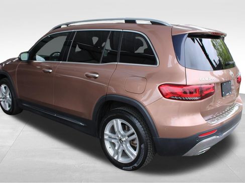 Used 2022 Mercedes-Benz GLB 250 4MATIC image 13