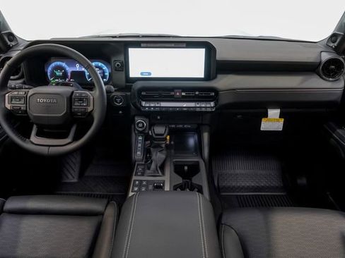 Used 2025 Toyota Land Cruiser image 12