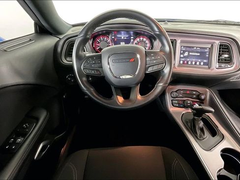 Used 2023 Dodge Challenger SXT w/ Blacktop Package image 7