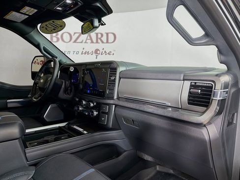 Used 2025 Ford F250 Platinum AWD/4WD image 36