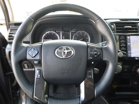 Used 2021 Toyota 4Runner TRD Off-Road Premium w/ Moonroof Package AWD/4WD image 11