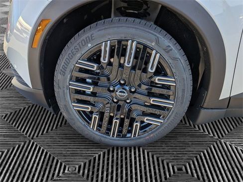 New 2026 Nissan Leaf Platinum+ w/ Cargo Package (Platinum+) image 9