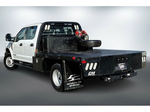 Used 2022 Ford F350 XL w/ Power Equipment Group image 4