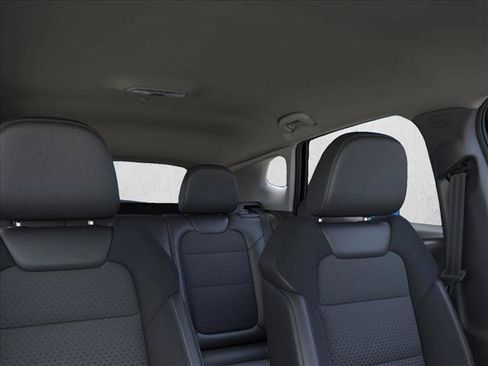 New 2026 Chevrolet Trax LT w/ Driver Confidence Package FWD image 24