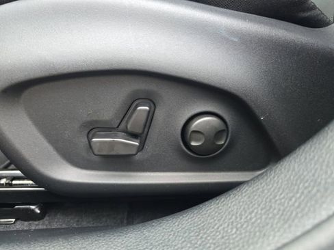 New 2026 Jeep Compass Limited w/ Sun, Sound & Navigation Group image 16