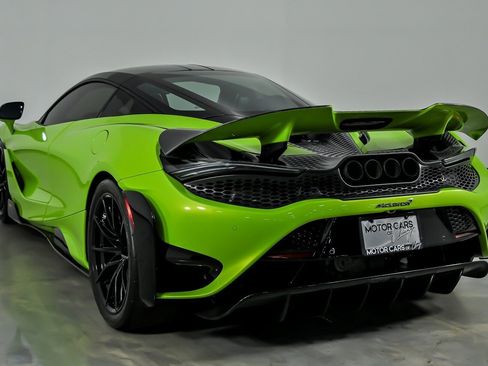 Used 2021 McLaren 765LT RWD image 10