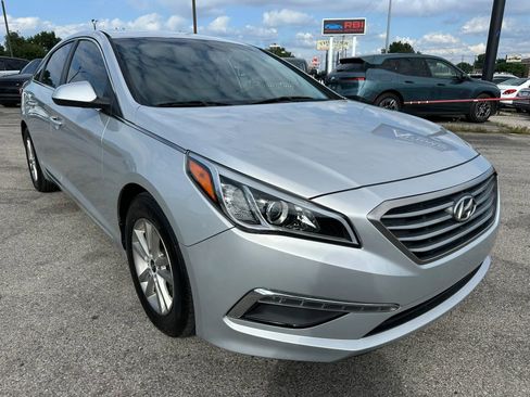 Used 2015 Hyundai Sonata SE w/ Option Group 09 FWD image 31