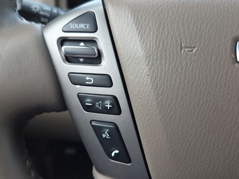 Used 2015 Nissan Armada Platinum w/ 2nd Row Captain Seat Package RWD image 25