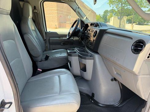 Used 2013 Ford E-250 and Econoline 250 w/ Commercial Cargo Van Pkg RWD image 10