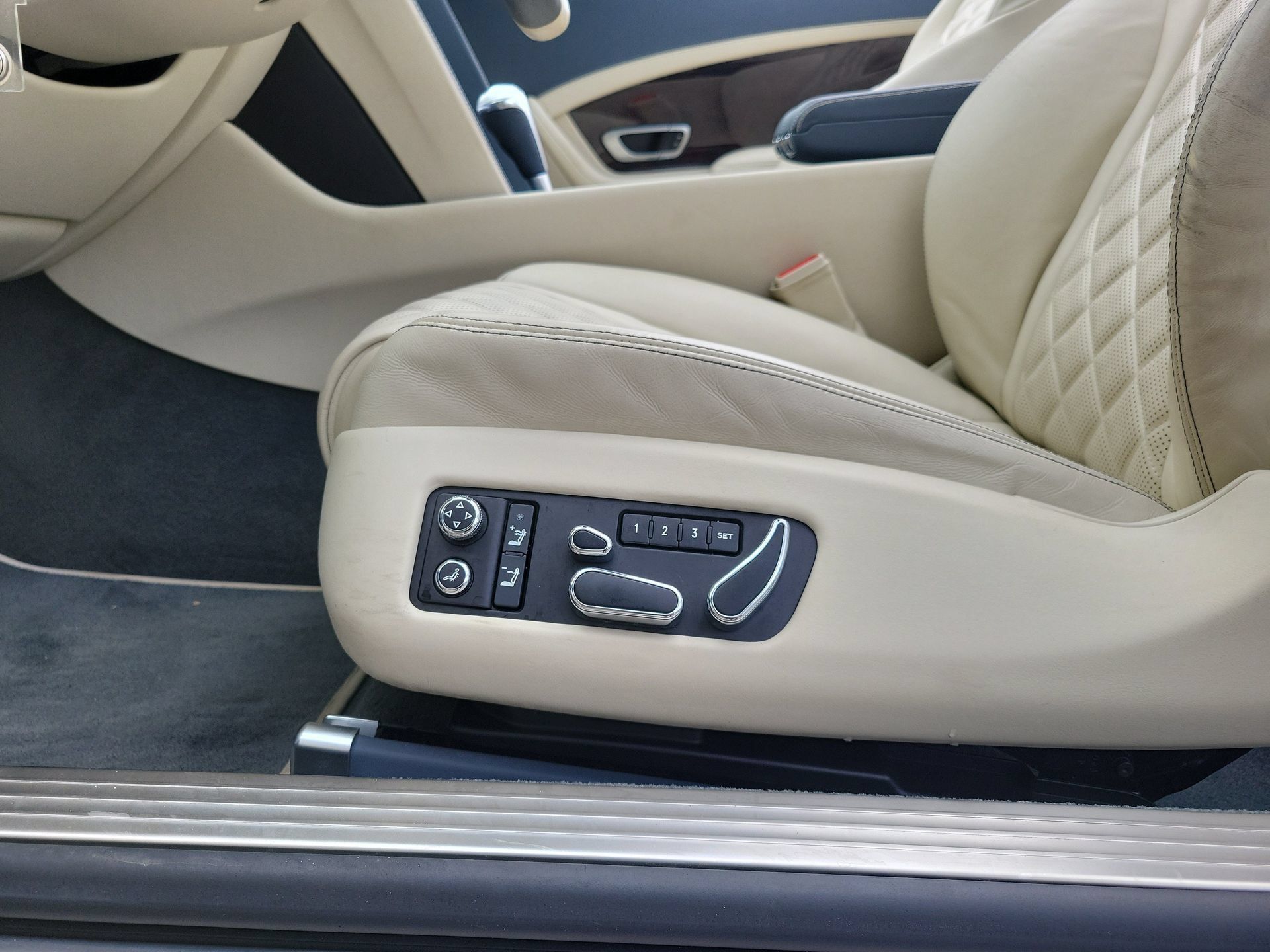 Certified 2016 Bentley Continental GT AWD/4WD image 37