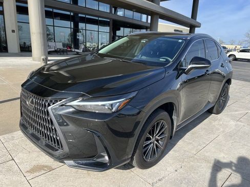 Used 2024 Lexus NX 250 FWD w/ Towing Package (2000 Lbs) image 1