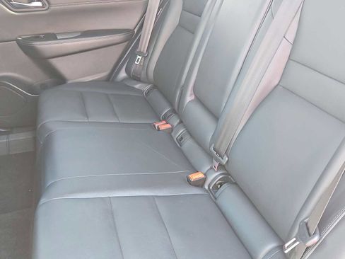 Used 2022 Nissan Rogue SL w/ SL Premium Package image 33