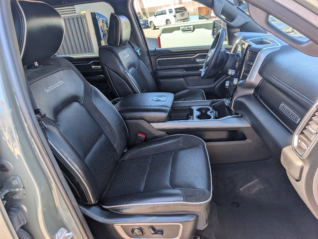 Used 2026 RAM 1500 Laramie AWD/4WD image 8