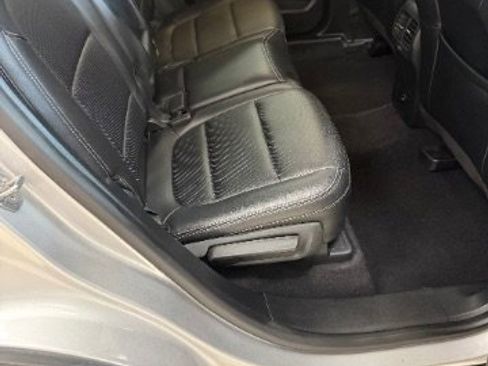 Used 2020 Ford Escape SE Sport image 12