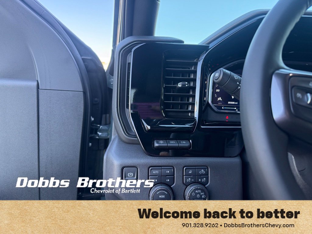 Used 2025 Chevrolet Silverado 1500 ZR2 w/ Technology Package AWD/4WD image 16