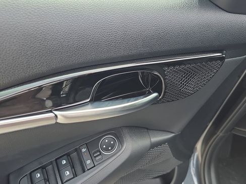 New 2026 Kia Seltos S FWD image 19