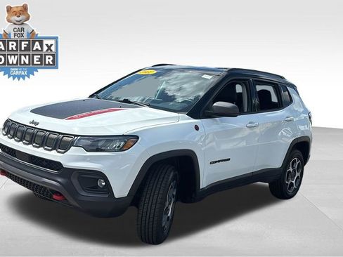 Used 2022 Jeep Compass Trailhawk w/ Trailhawk Convenience Group AWD/4WD image 3