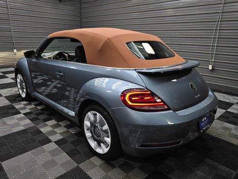 Used 2019 Volkswagen Beetle 2.0T Final Edition SEL FWD image 12