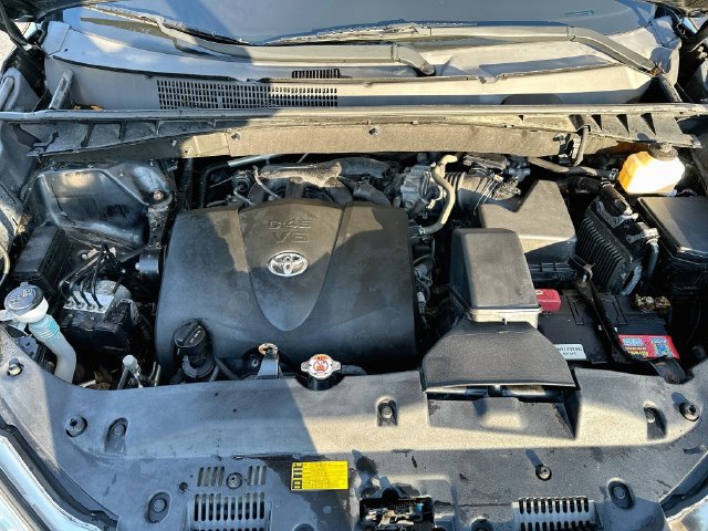 Used 2018 Toyota Highlander LE AWD/4WD image 30