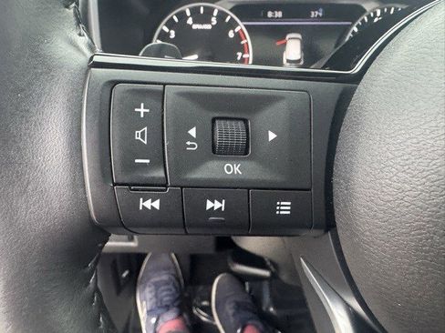 Used 2022 Nissan Rogue SL w/ SL Premium Package image 15