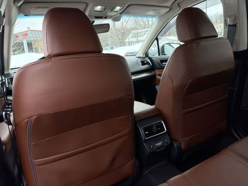 Used 2018 Subaru Outback 2.5i Touring image 19