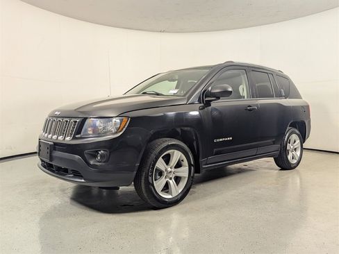 Used 2017 Jeep Compass Sport w/ Power Value Group image 3