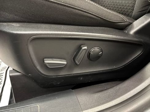 Used 2023 Ford Escape Active AWD/4WD image 29