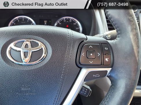 Used 2016 Toyota Highlander Limited Platinum AWD/4WD image 28