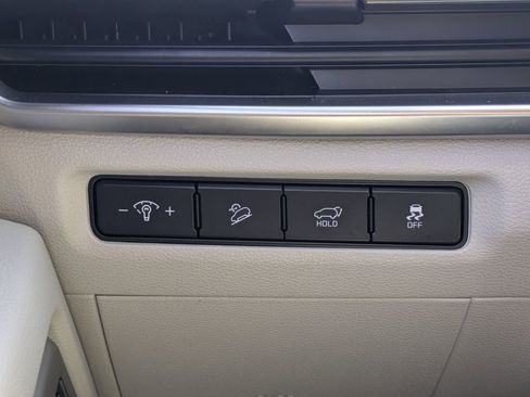 Used 2025 Kia Telluride S FWD image 24