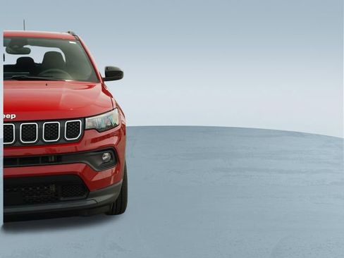 Used 2023 Jeep Compass Latitude w/ Sun and Sound Group AWD/4WD image 40
