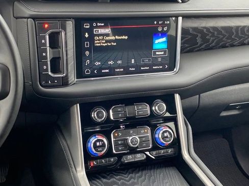 Certified 2023 GMC Yukon Denali image 10