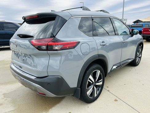 Used 2023 Nissan Rogue SL AWD/4WD image 39