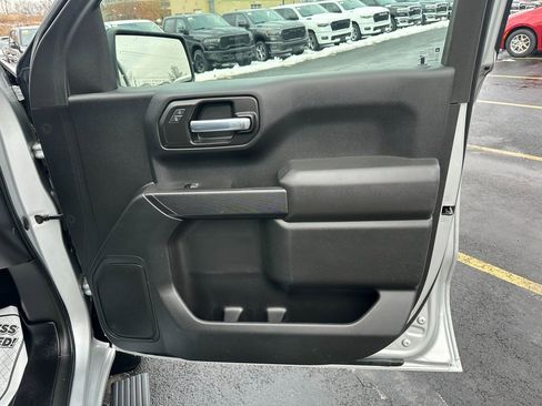 Used 2021 Chevrolet Silverado 1500 Custom image 24