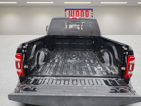 Used 2024 RAM 2500 Laramie AWD/4WD image 9