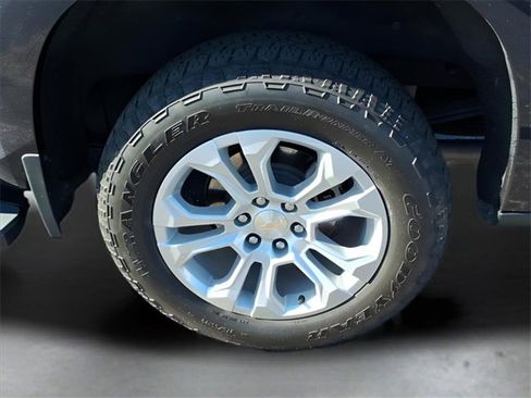 Used 2022 Chevrolet Silverado 1500 LTZ image 26