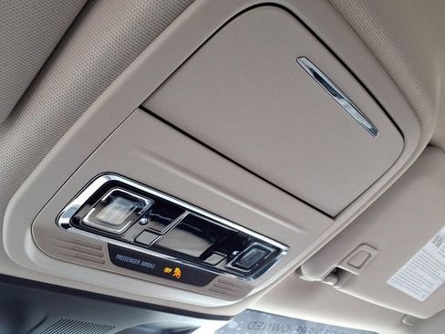 Certified 2022 Lincoln Corsair FWD w/ Equipment Group 101A image 18
