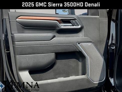 Used 2025 GMC Sierra 3500 Denali w/ Denali Reserve Package image 26