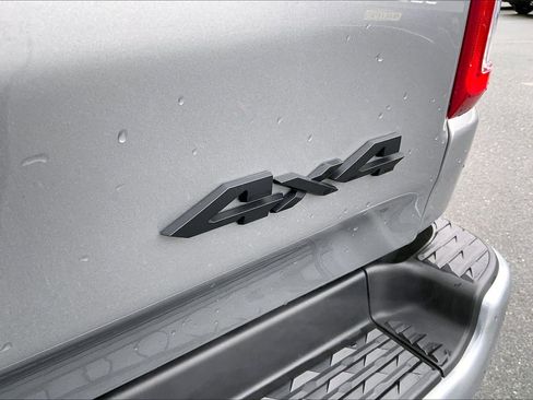 Used 2021 RAM 1500 Big Horn AWD/4WD image 16